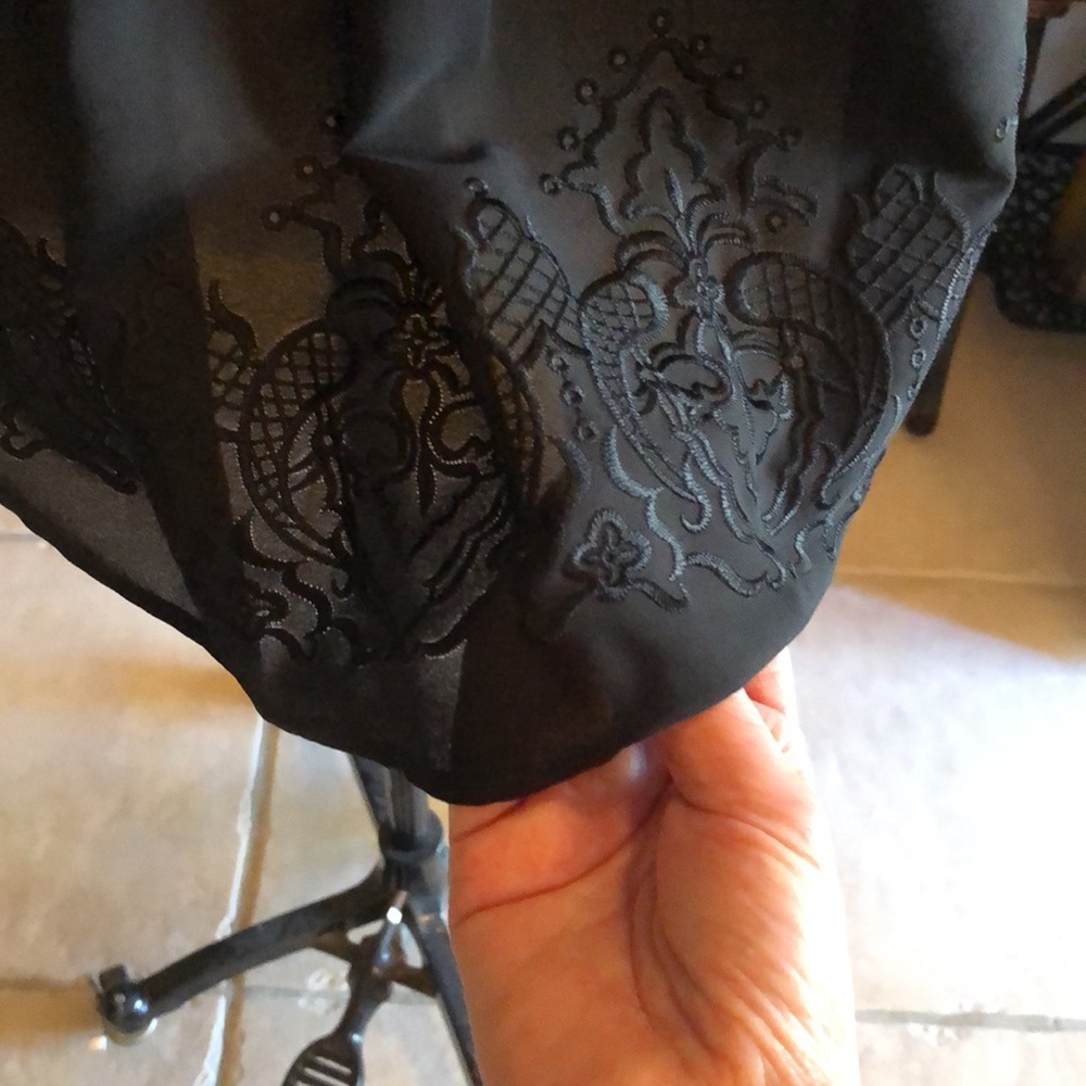 Black Embellished Top by hollywould Size L - Picture 4 of 11